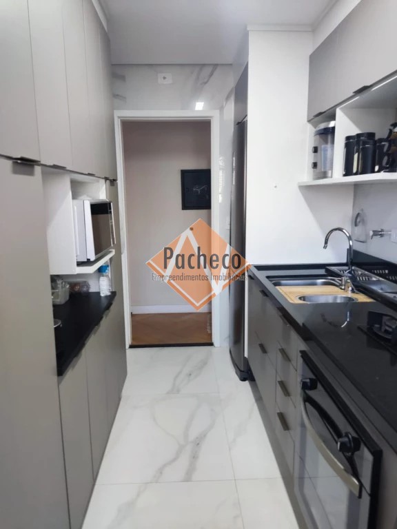 Apartamento à venda com 3 quartos, 131m² - Foto 19