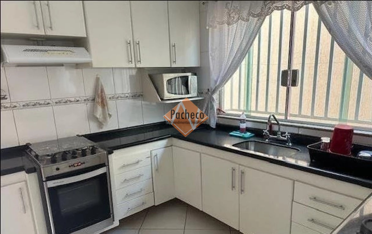 Sobrado, 3 quartos, 200 m² - Foto 1