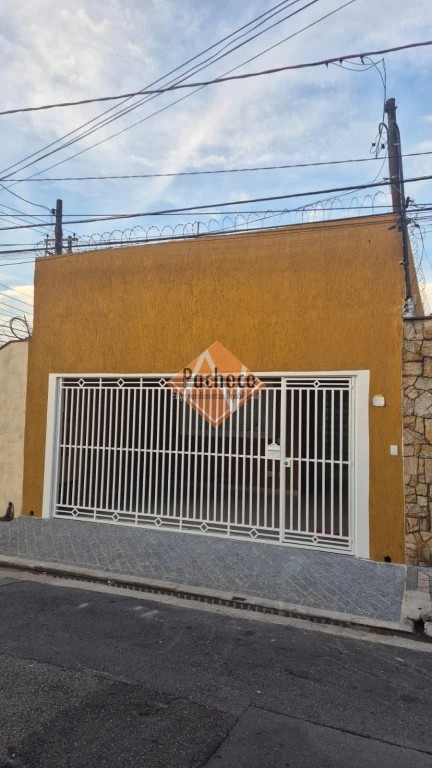 Casa à venda com 3 quartos, 120m² - Foto 1