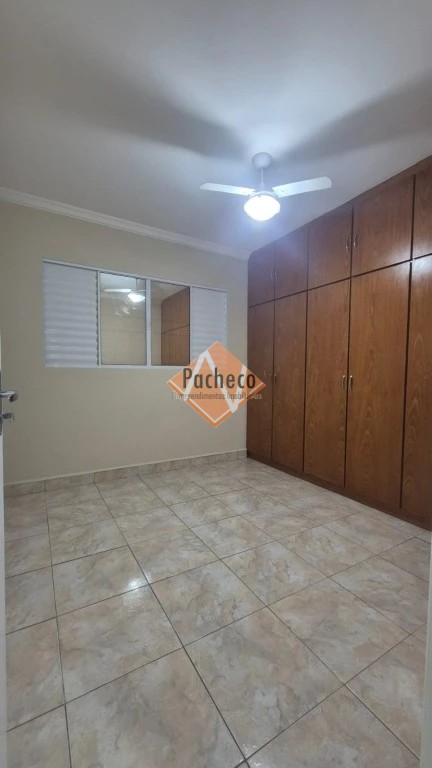 Casa à venda com 3 quartos, 120m² - Foto 9