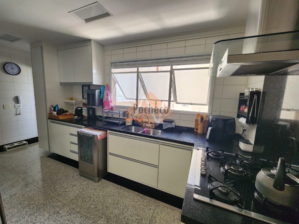 Apartamento à venda com 4 quartos, 155m² - Foto 19