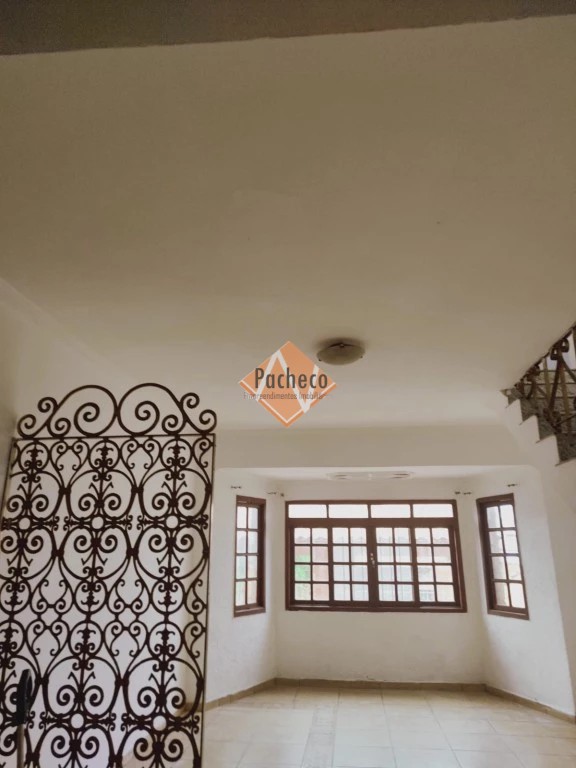 Sobrado, 3 quartos, 298 m² - Foto 4