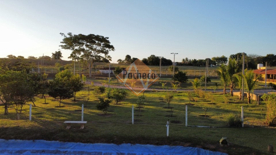 Fazenda à venda com 8 quartos, 300m² - Foto 4