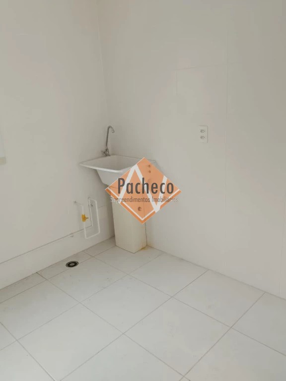 Apartamento à venda com 2 quartos, 40m² - Foto 5