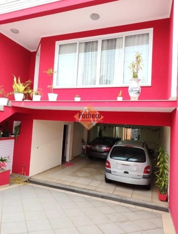 Sobrado, 3 quartos, 249 m² - Foto 2