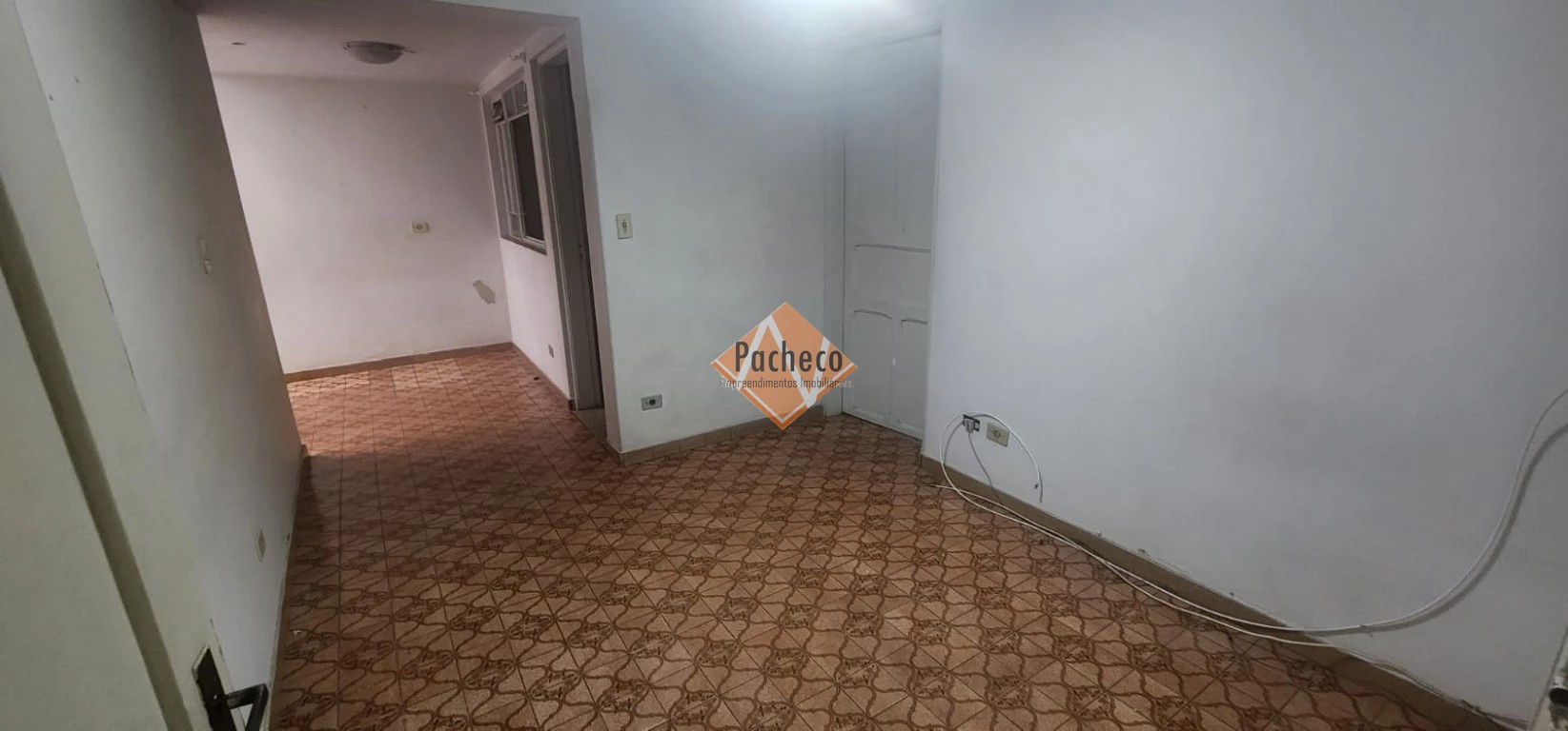 Casa para alugar com 2 quartos, 60m² - Foto 1