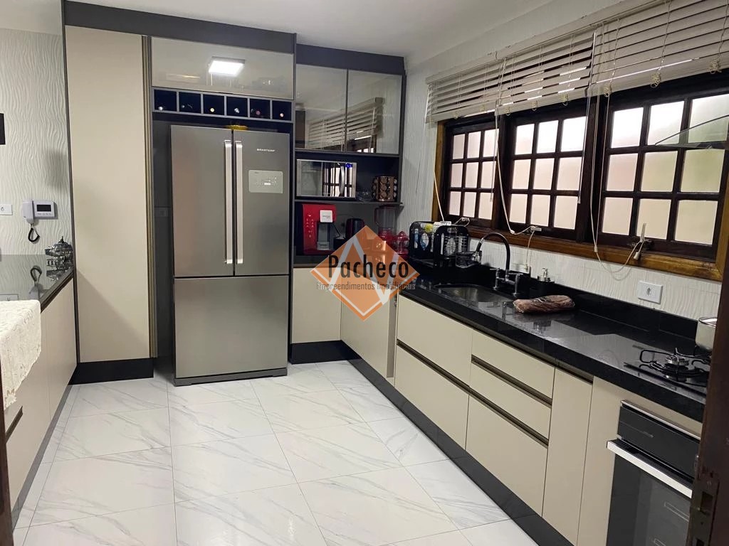 Sobrado à venda com 3 quartos, 286m² - Foto 13