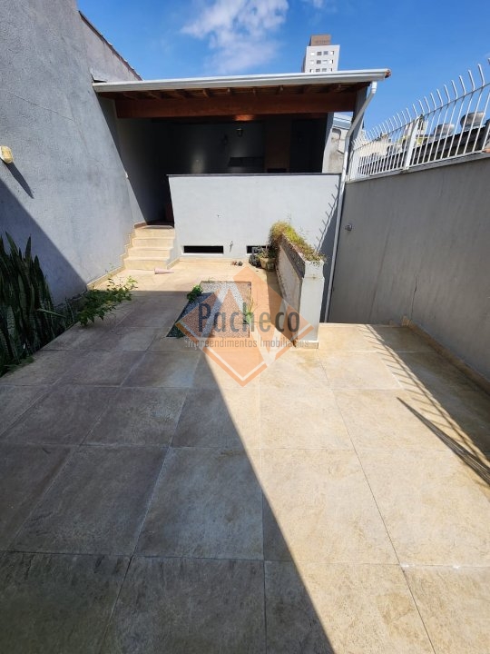 Sobrado à venda e aluguel com 4 quartos, 200m² - Foto 7