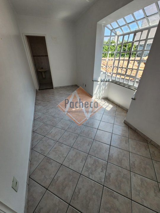 Sobrado à venda e aluguel com 4 quartos, 200m² - Foto 25