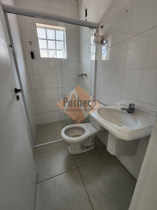 Sobrado à venda e aluguel com 4 quartos, 200m² - Foto 29