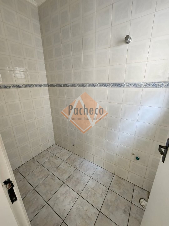 Sobrado à venda e aluguel com 4 quartos, 200m² - Foto 15