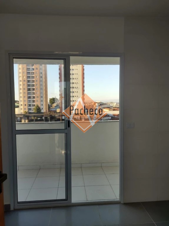 Cobertura à venda com 2 quartos, 52m² - Foto 2