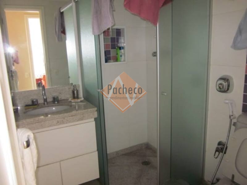 Apartamento à venda com 4 quartos, 200m² - Foto 10