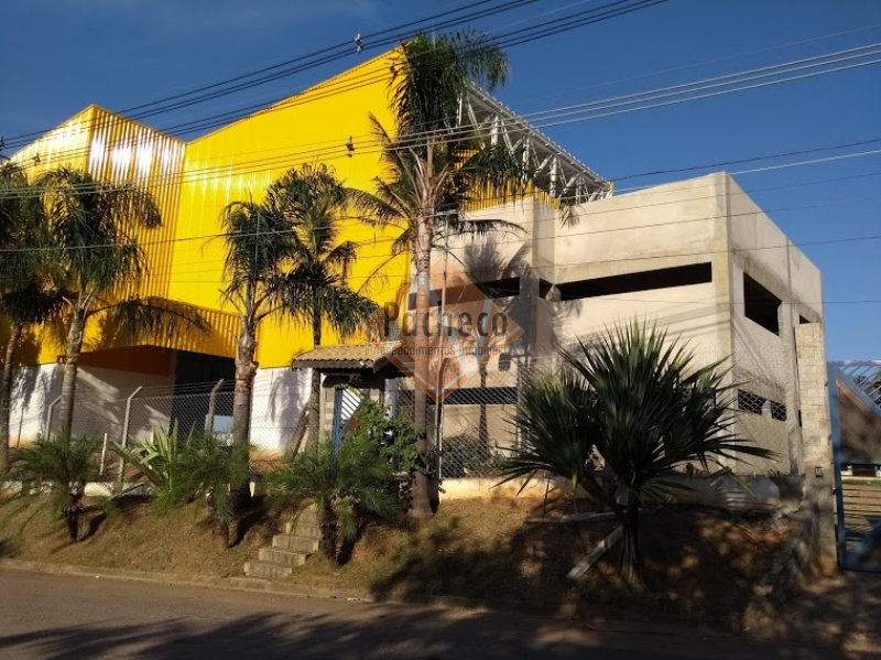 Depósito-Galpão-Armazém à venda e aluguel, 2430m² - Foto 1