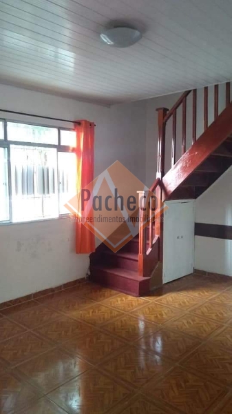 Sobrado à venda com 2 quartos, 100m² - Foto 1