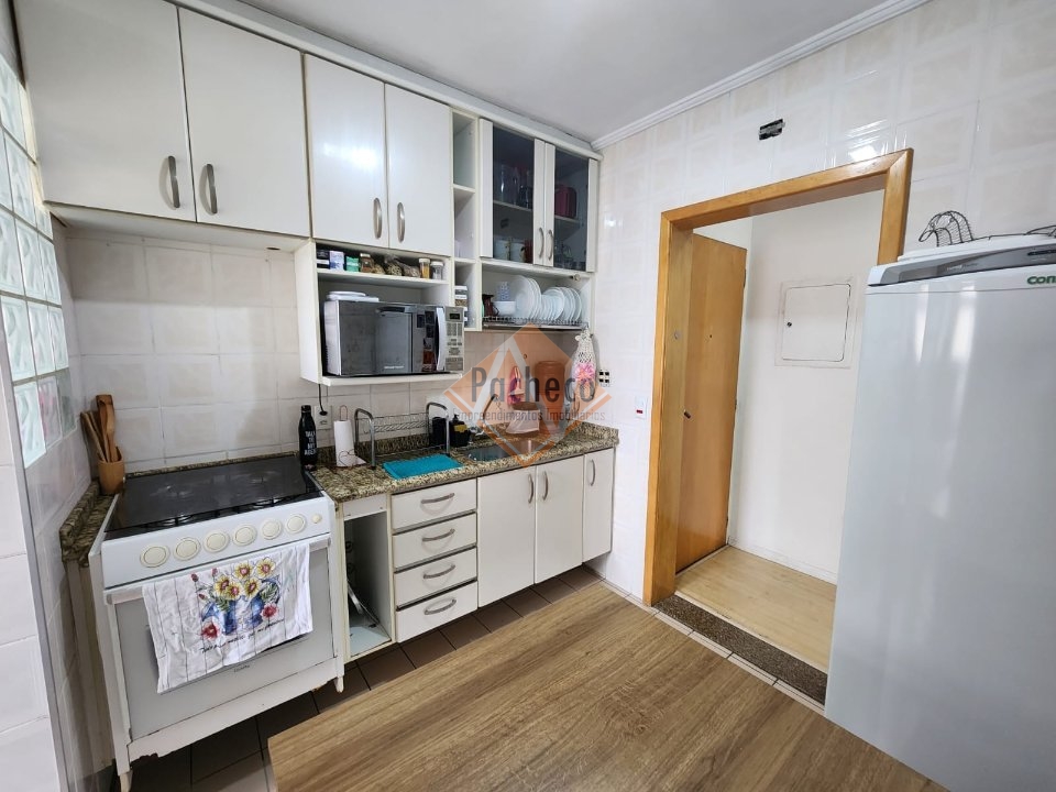 Apartamento à venda com 3 quartos, 75m² - Foto 8