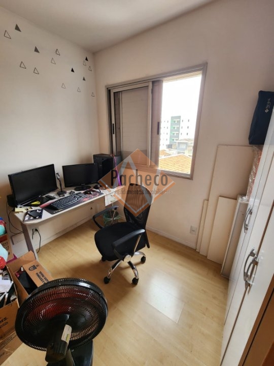 Apartamento à venda com 3 quartos, 75m² - Foto 17