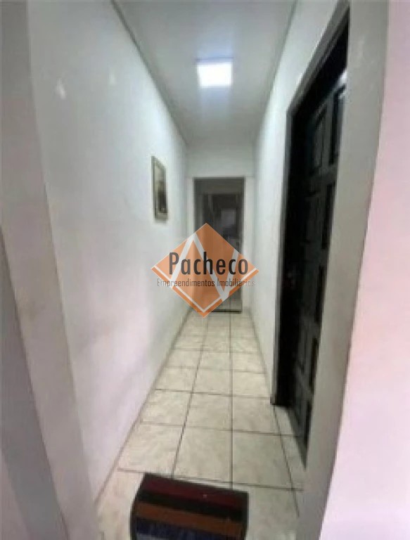 Sobrado à venda com 3 quartos, 484m² - Foto 3