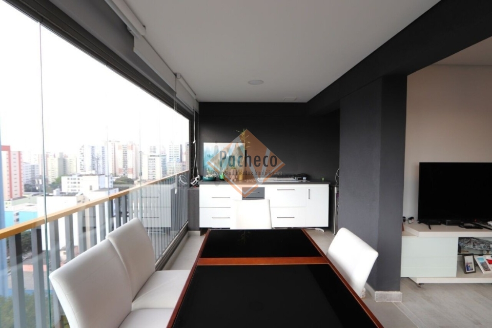 Apartamento à venda com 2 quartos, 70m² - Foto 2