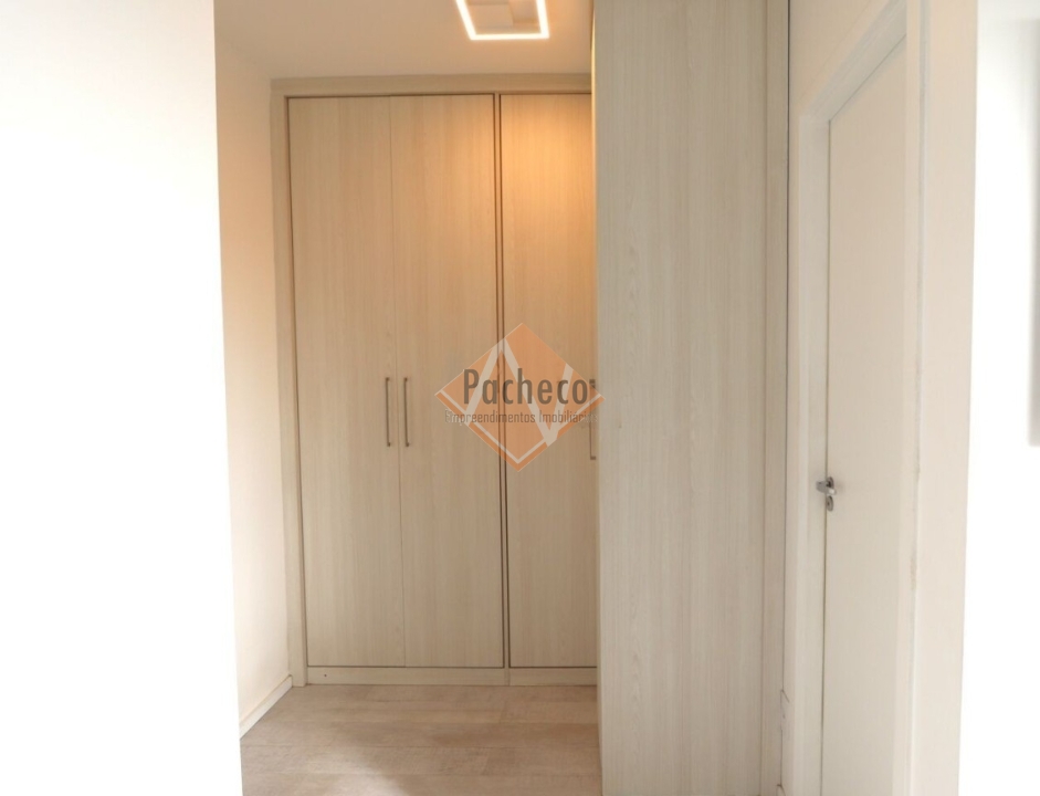 Apartamento à venda com 2 quartos, 70m² - Foto 13