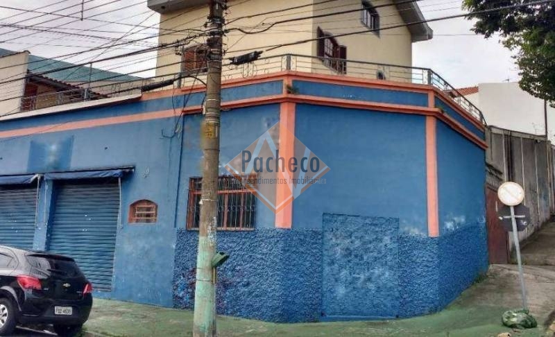 Sobrado à venda com 4 quartos, 413m² - Foto 1