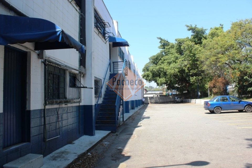 Depósito-Galpão-Armazém para alugar, 1777m² - Foto 3