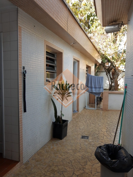 Casa à venda com 2 quartos, 180m² - Foto 16