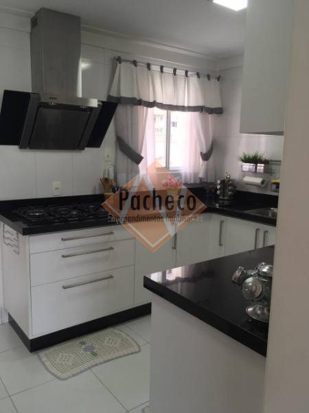 Apartamento à venda com 3 quartos, 117m² - Foto 18