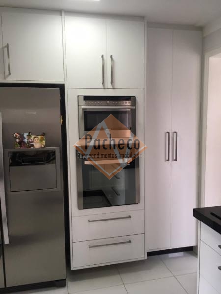 Apartamento à venda com 3 quartos, 117m² - Foto 19