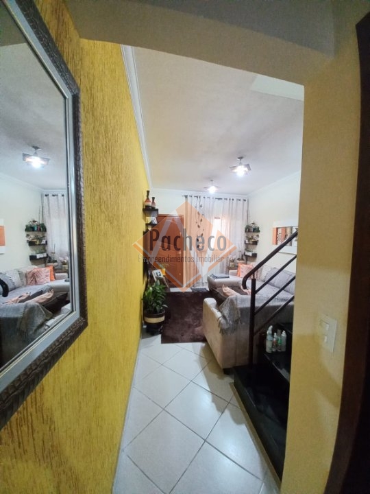 Sobrado à venda com 2 quartos, 75m² - Foto 3