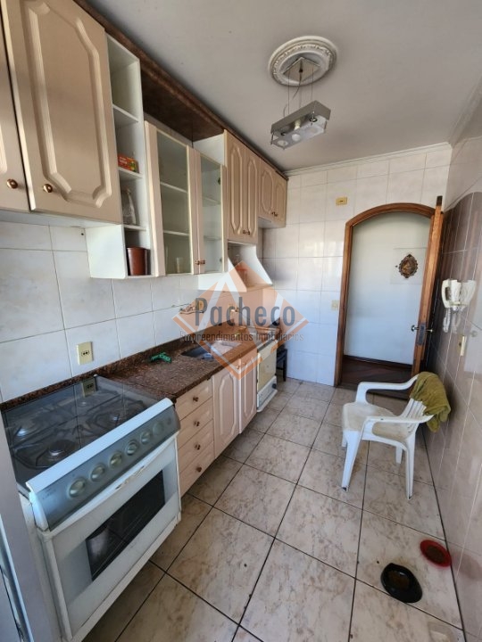 Apartamento à venda com 3 quartos, 70m² - Foto 12