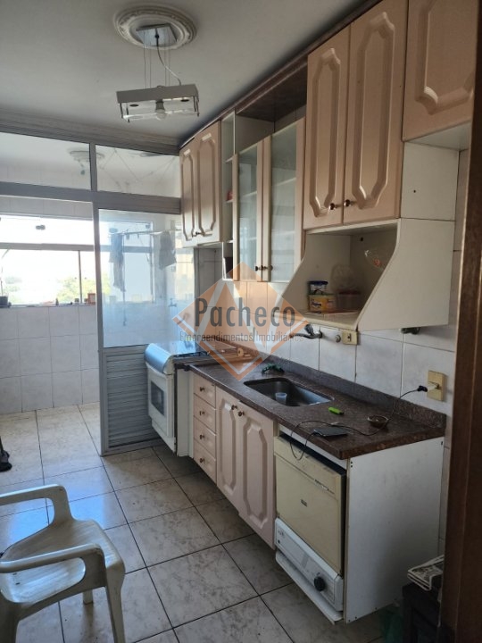 Apartamento à venda com 3 quartos, 70m² - Foto 15