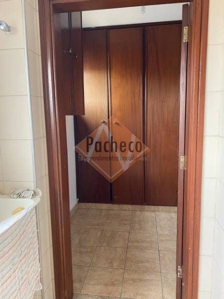 Apartamento à venda com 3 quartos, 117m² - Foto 13