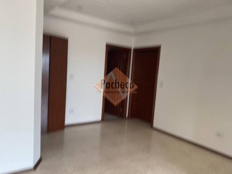 Apartamento à venda com 3 quartos, 117m² - Foto 4