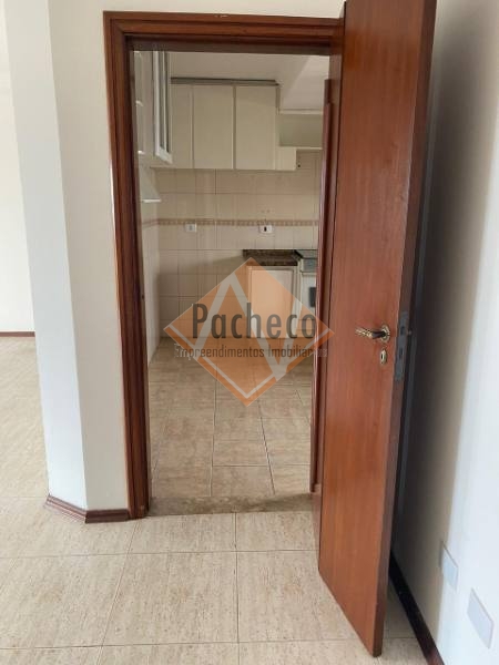 Apartamento à venda com 3 quartos, 117m² - Foto 5