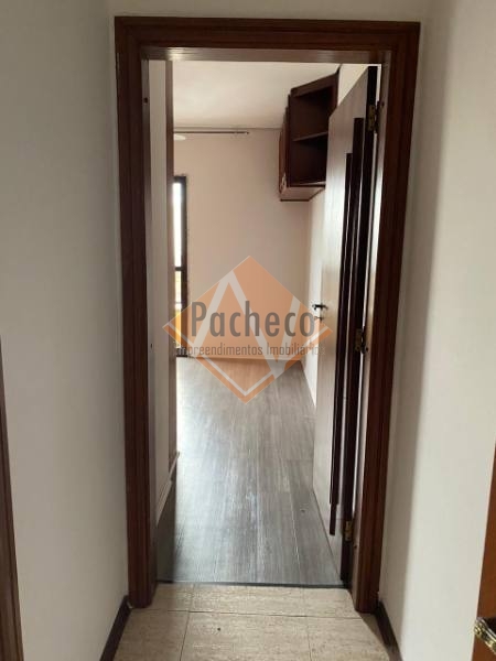 Apartamento à venda com 3 quartos, 117m² - Foto 17