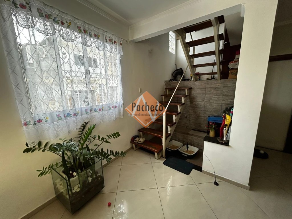 Sobrado, 7 quartos, 330 m² - Foto 5