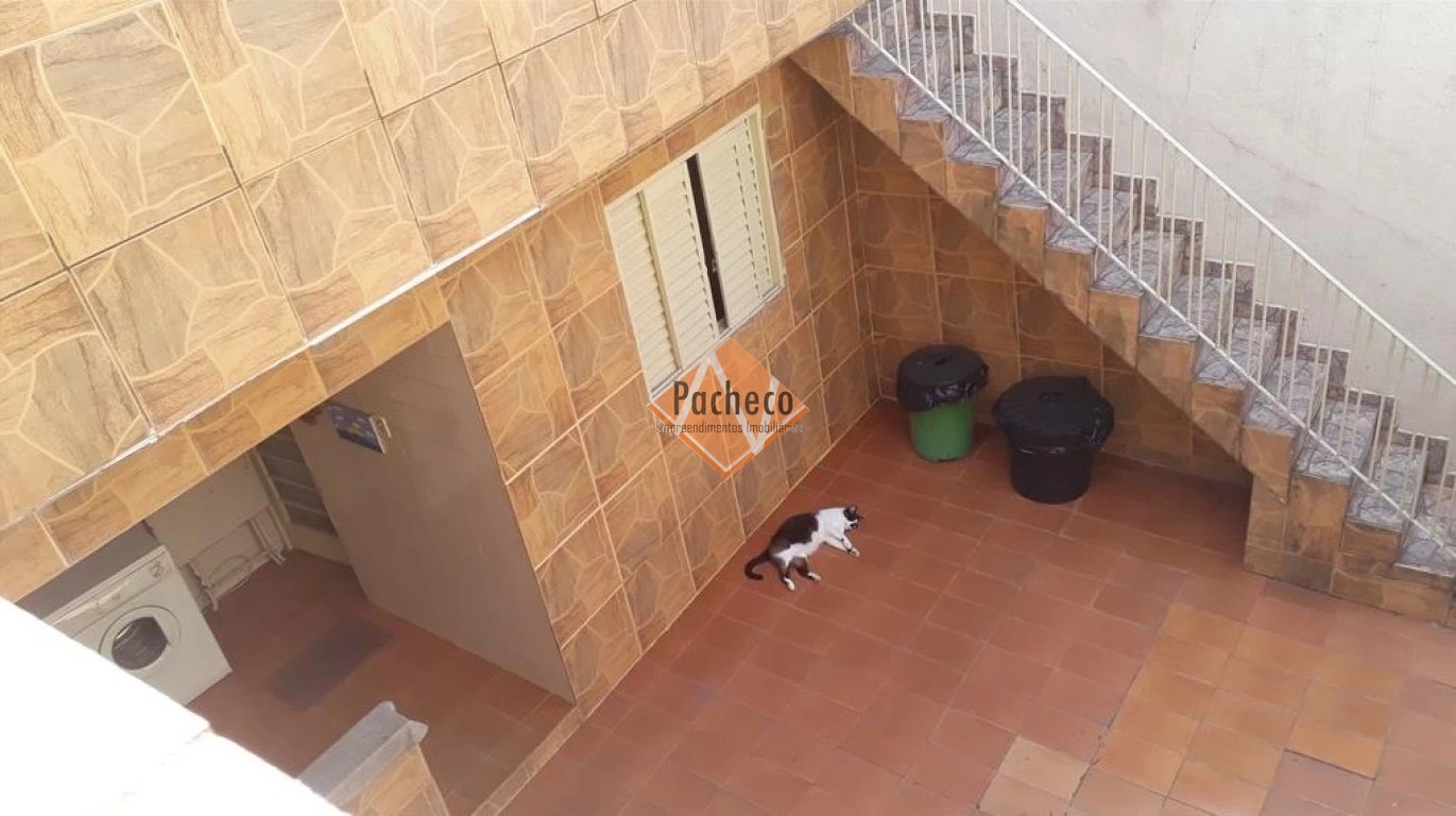 Sobrado à venda com 3 quartos, 200m² - Foto 17