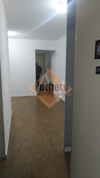 Apartamento à venda com 2 quartos, 50m² - Foto 2