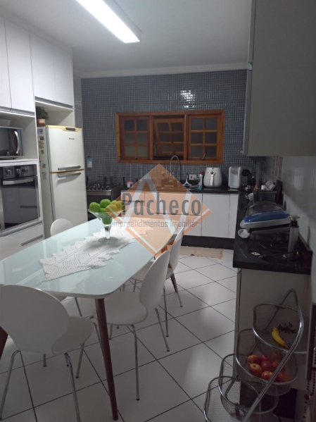 Sobrado à venda com 3 quartos, 150m² - Foto 13