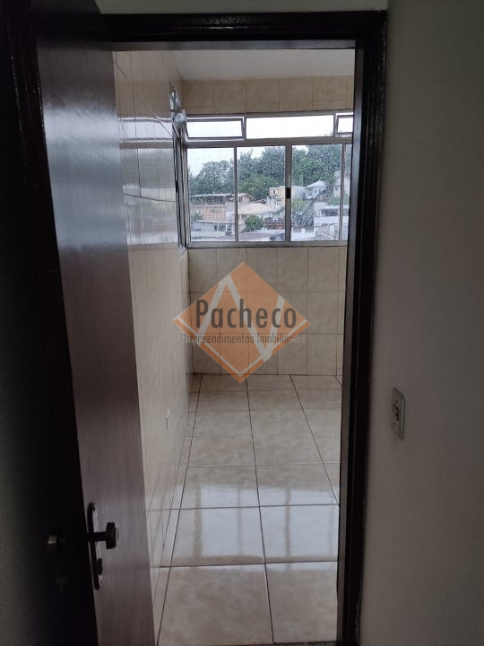 Sobrado à venda com 4 quartos, 150m² - Foto 4