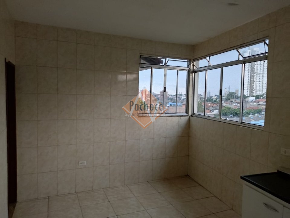 Sobrado à venda com 4 quartos, 150m² - Foto 2