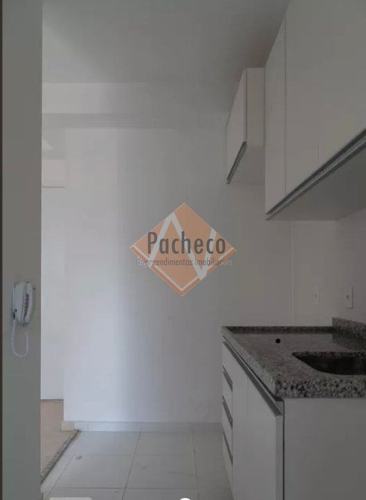 Apartamento à venda com 1 quarto, 34m² - Foto 4