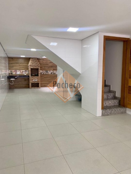 Sobrado à venda com 3 quartos, 220m² - Foto 2