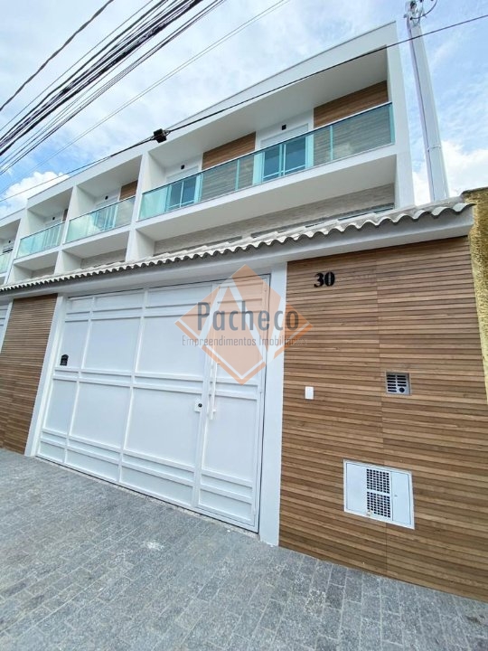 Sobrado à venda com 3 quartos, 220m² - Foto 1