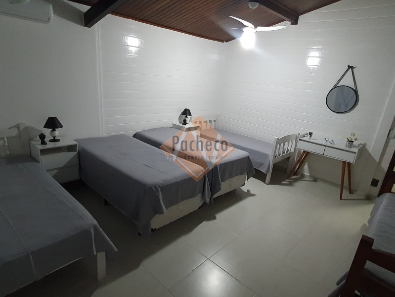 Casa de Condomínio à venda com 3 quartos, 234m² - Foto 27