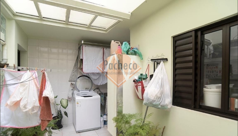 Sobrado à venda com 2 quartos, 200m² - Foto 8