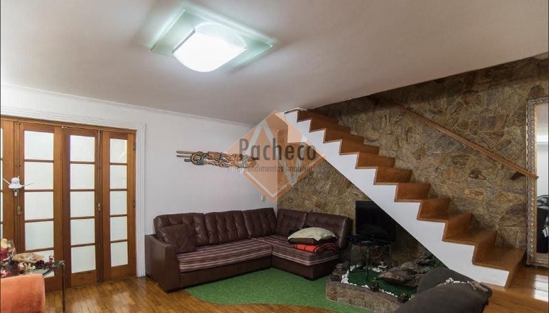 Sobrado à venda com 2 quartos, 200m² - Foto 2