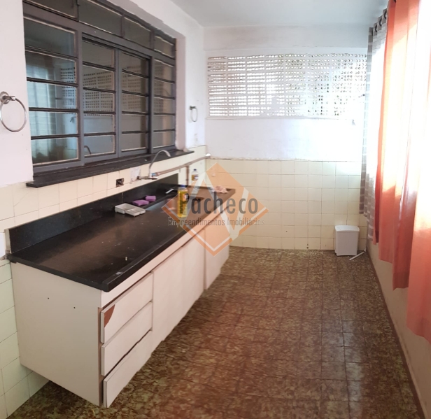 Casa, 5 quartos, 236 m² - Foto 4