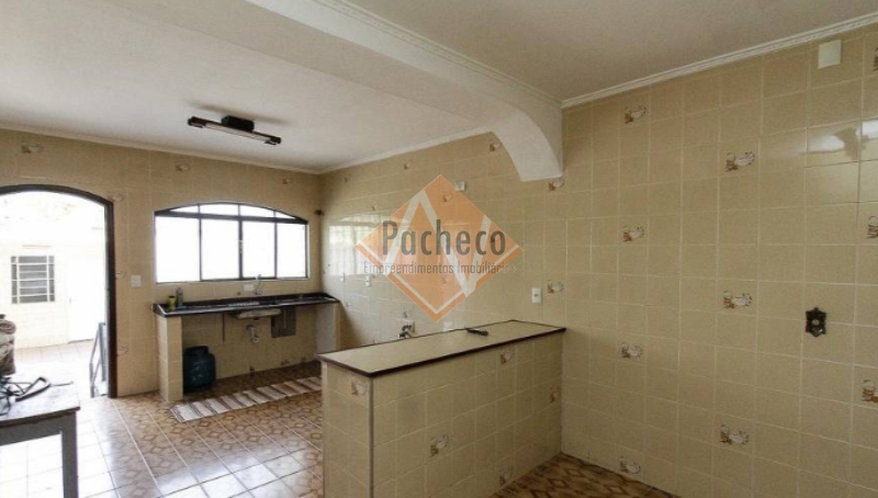 Sobrado à venda com 2 quartos, 200m² - Foto 5